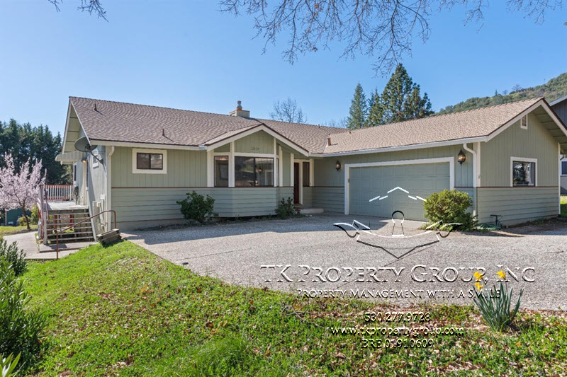 13313 Thistle Loop